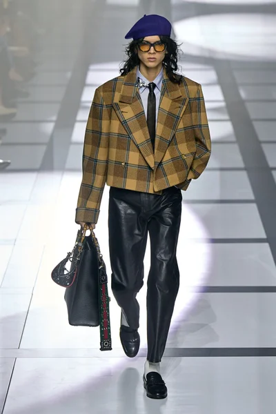 Look 55